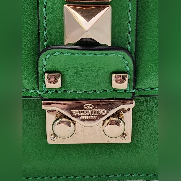 Valentino Garavani Studded Leather Chain Handbag Mini - Picture 6 of 12